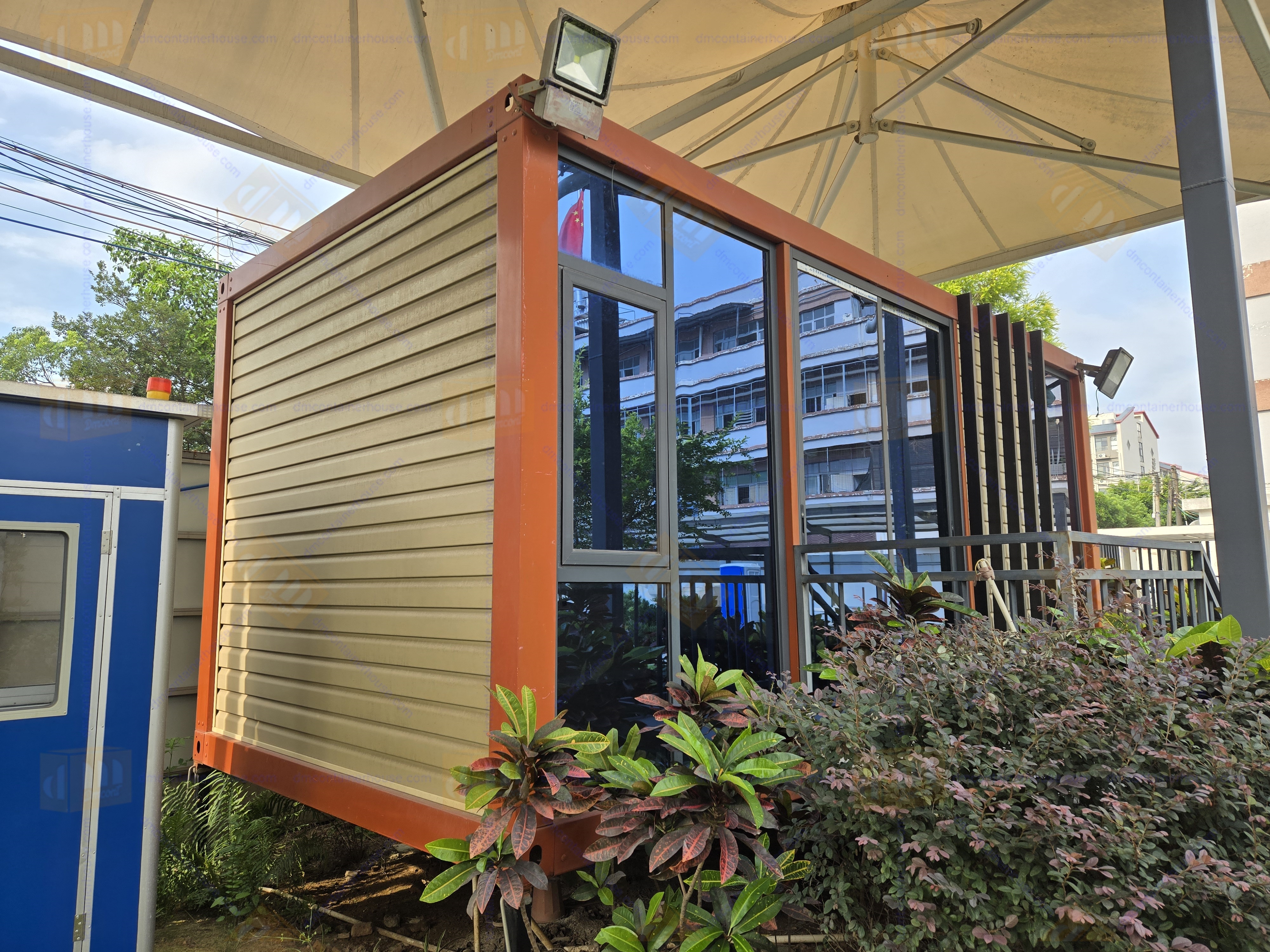 modular container villa 