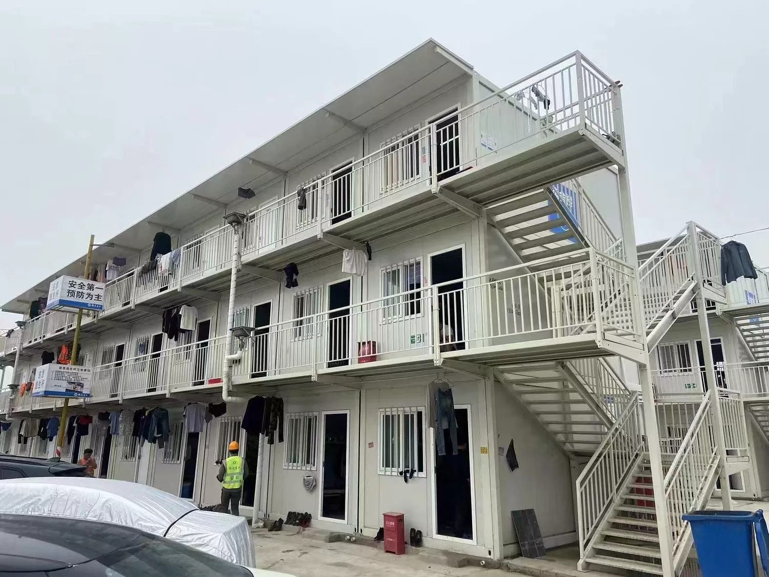 z type container house building.jpg