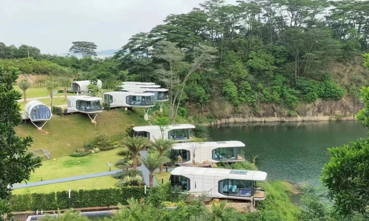 Space Capsule Container House Design