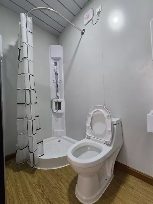 Proyecto de casa contenedor de alas
