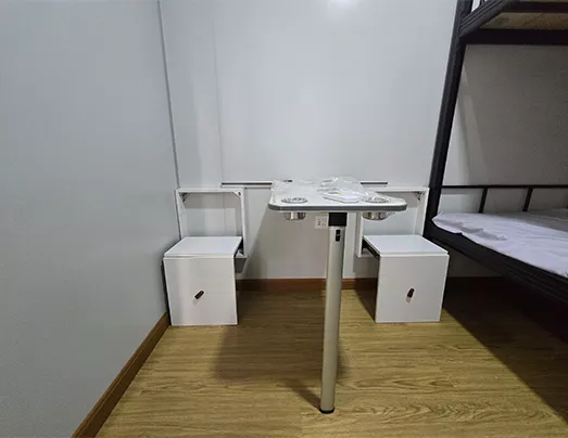 Disposición de la casa contenedor de ala