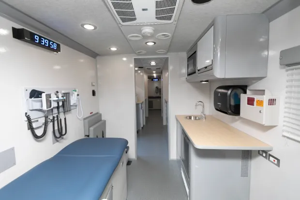  Intelligent Mobile Clinic 