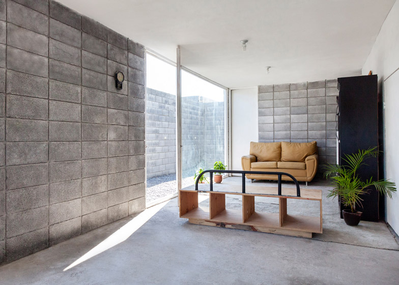 prefab house
 