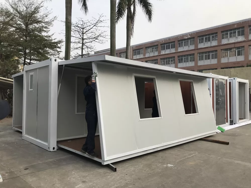 Solar Panel Expandable Container installation