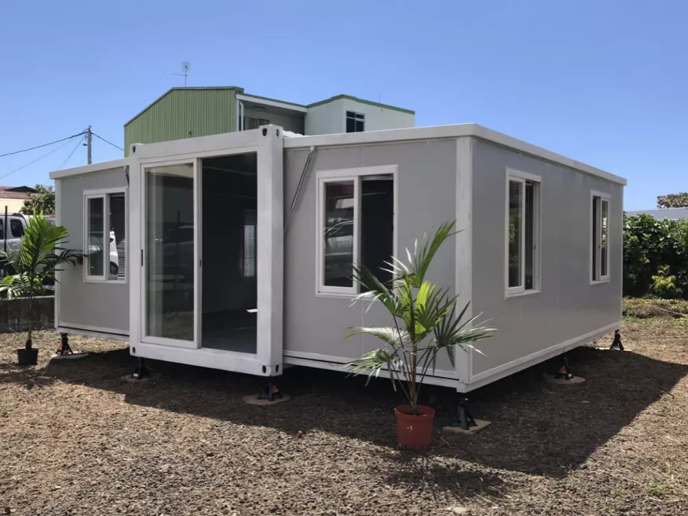 Solar Panel Expandable Container installation