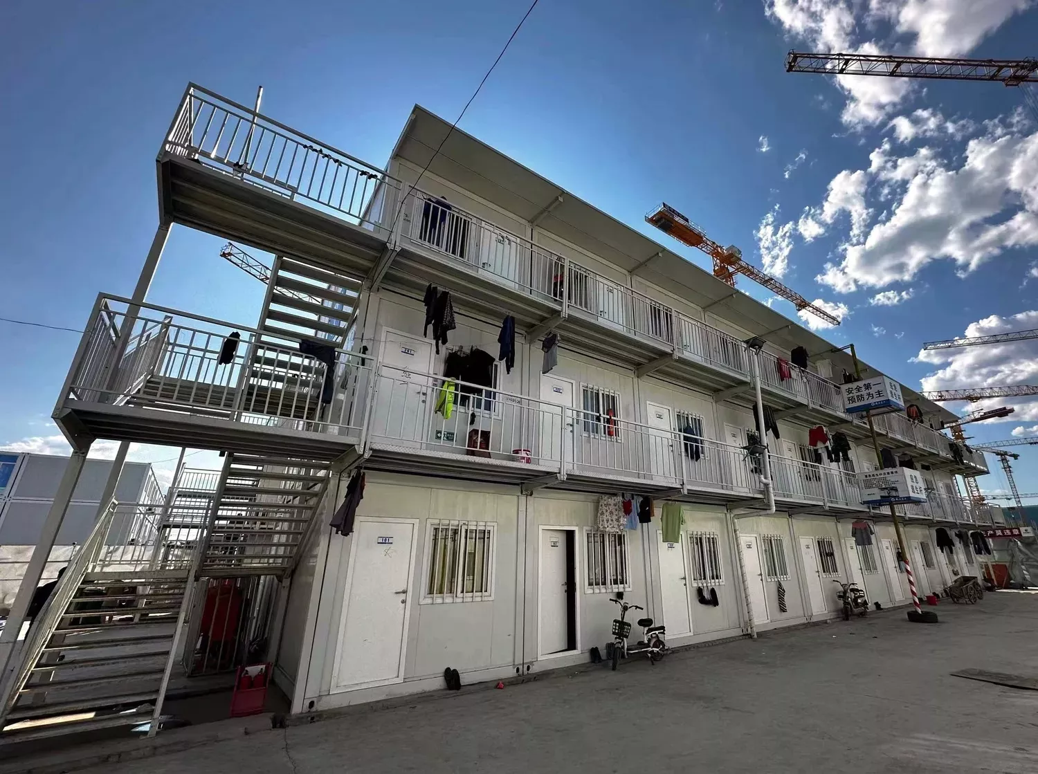 Z-Type Foldable Container Houses case